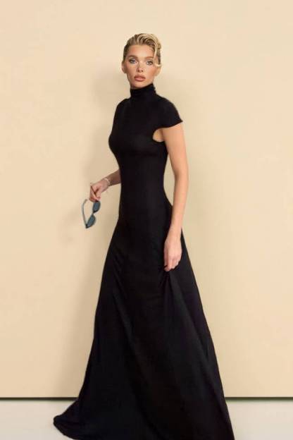 Minimalist High-neck Short-sleeved Maxi Dress