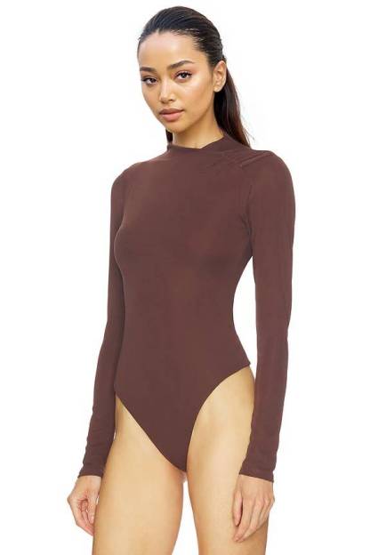 Long-sleeved bodypsuit And Slit Skirt Suit