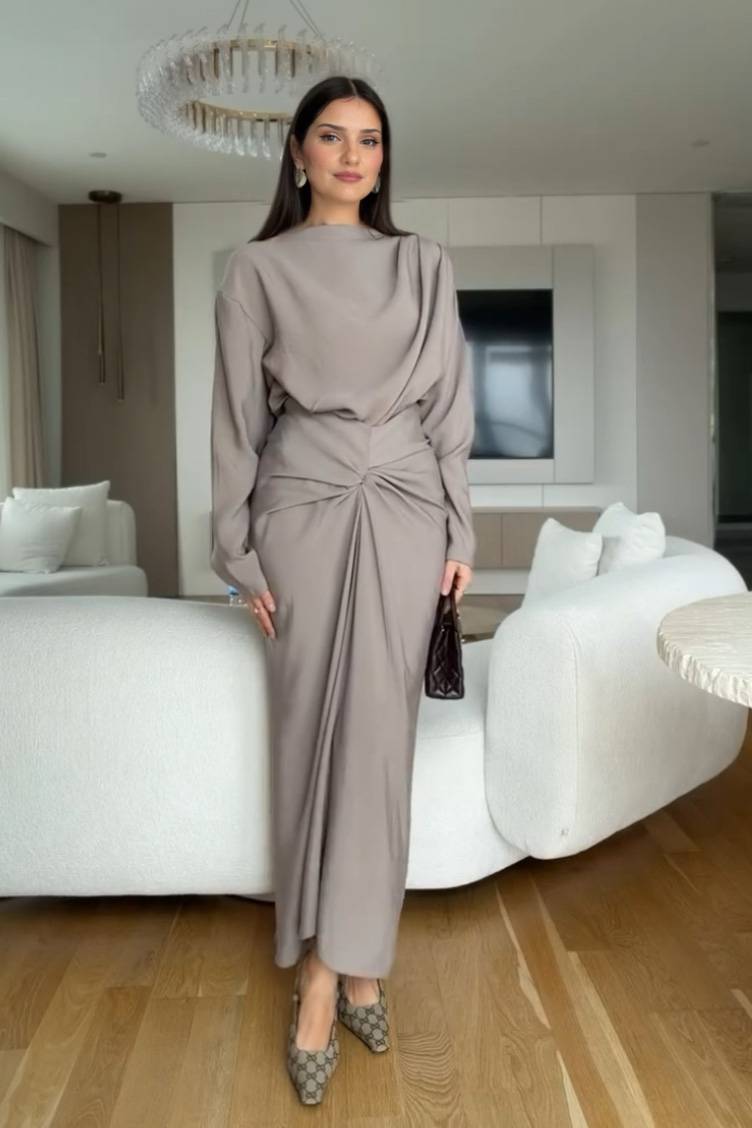 Boat Neck Pleated Slim Fit Maxi Dress