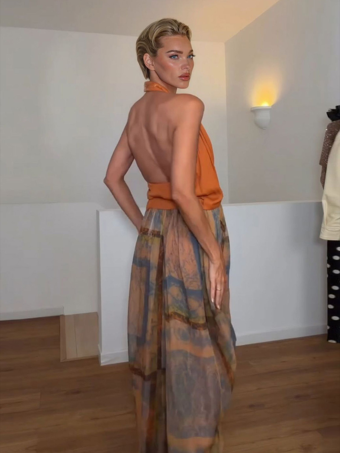 Elegant Backless Draped Top & Paisley Print Pants Set