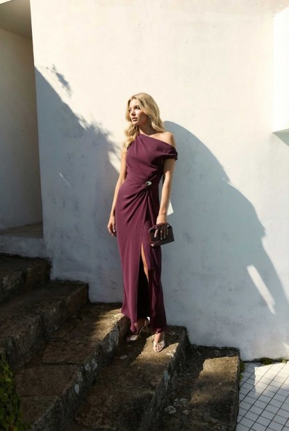 Off-shoulder Pleated Maxi Dress