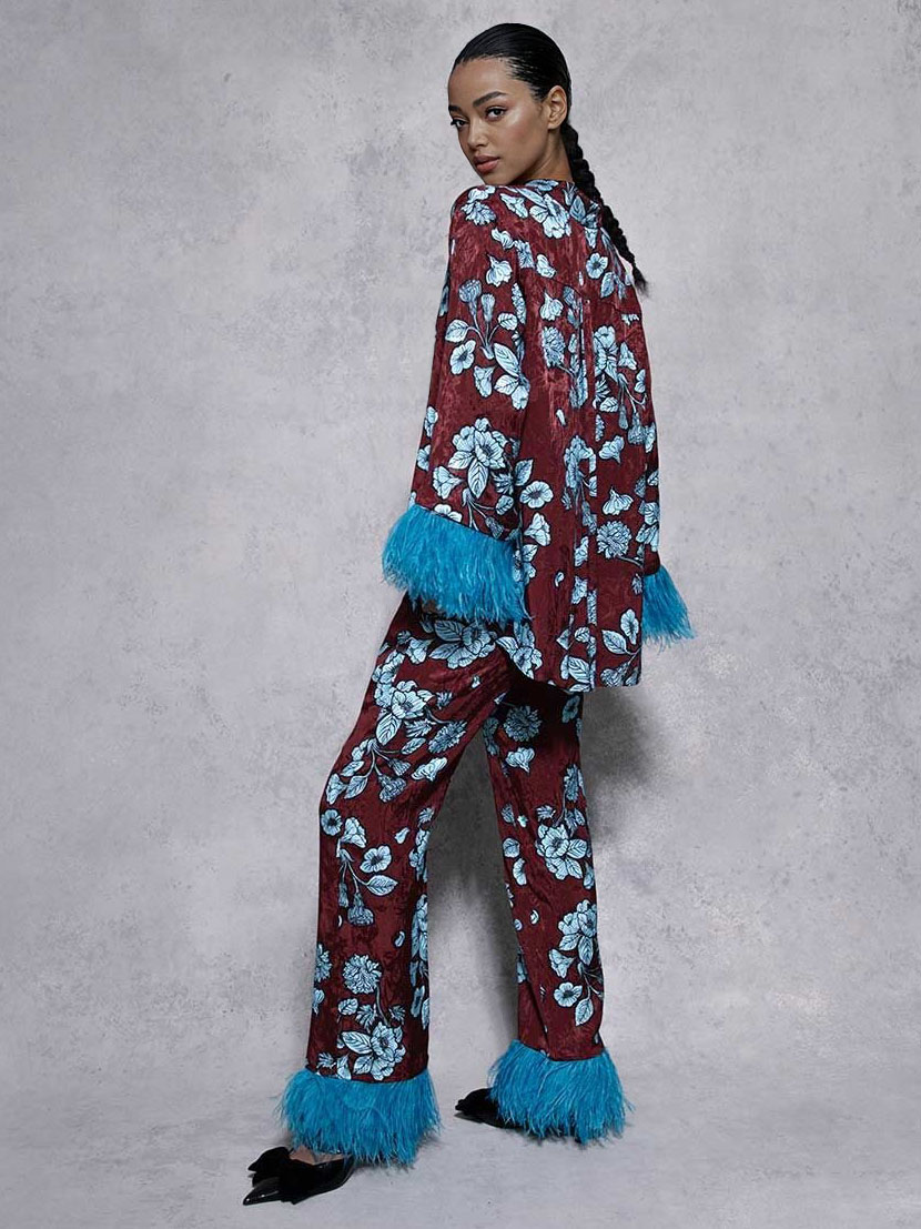 Retro Floral Print Satin Feather Sleeve Shirt