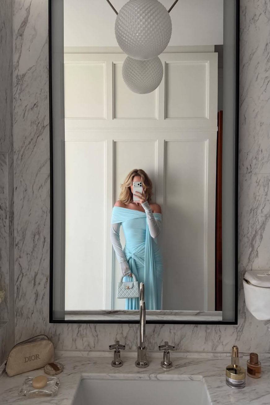 Off-Shoulder Lace-Up Design Maxi Dress