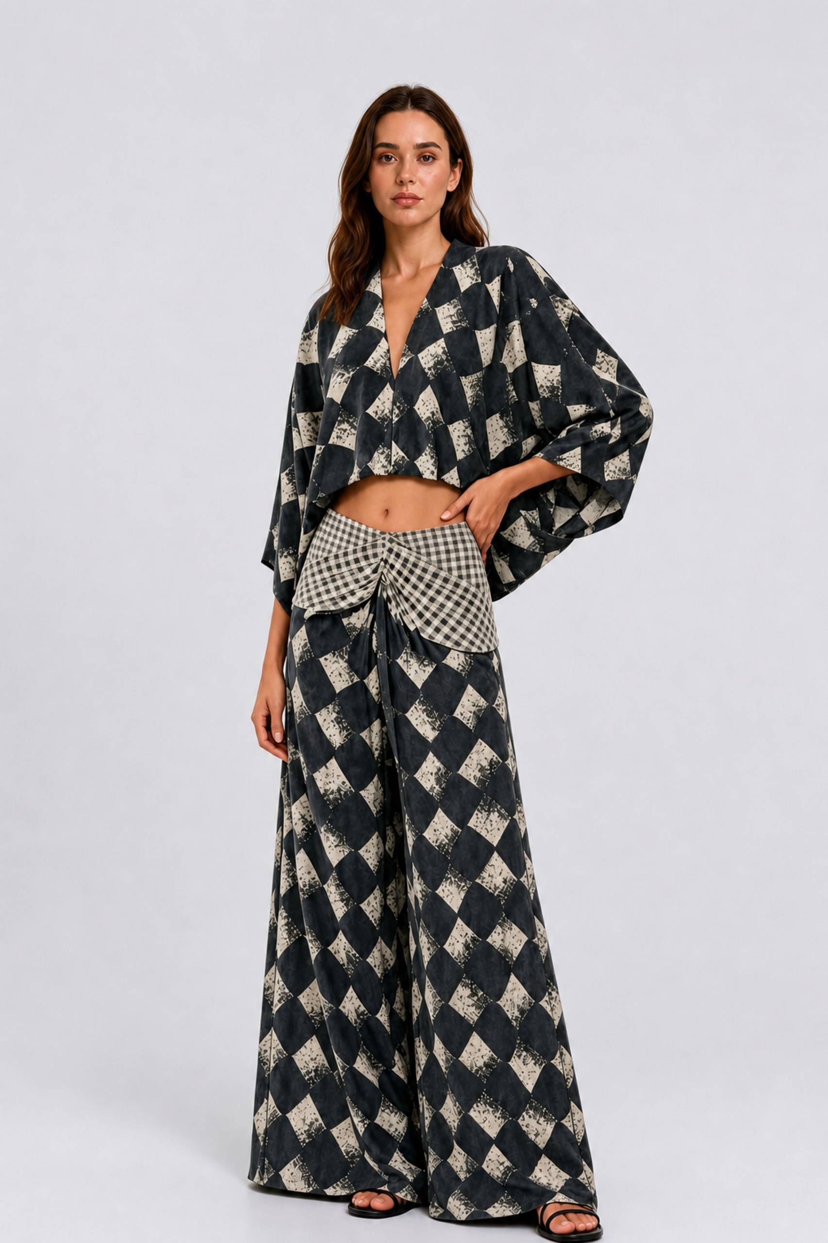 Black & White Geometric Print Two-Piece Set - Boho Chic Wide-Leg Pants & Cropped Top