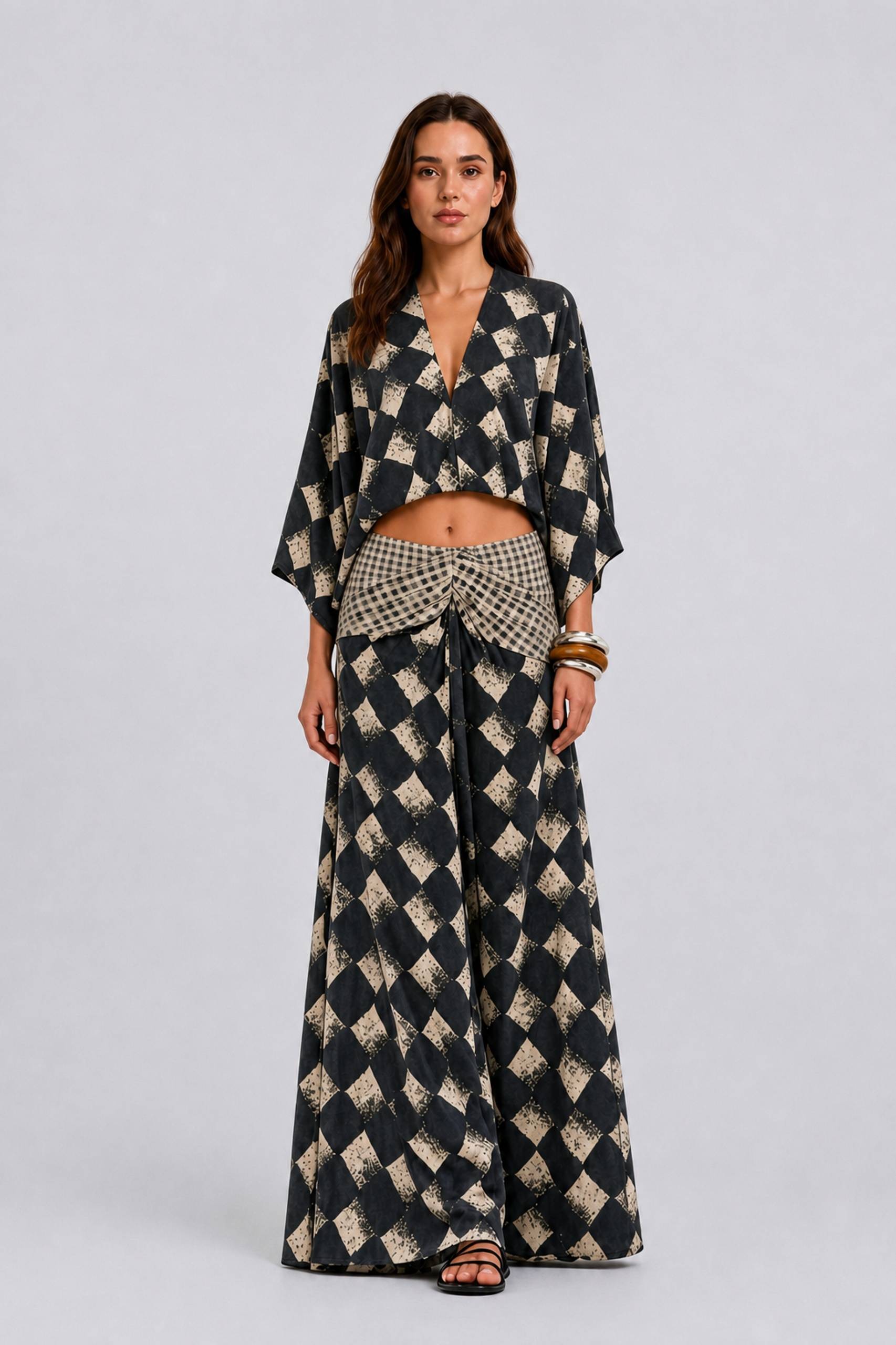Black & White Geometric Print Two-Piece Set - Boho Chic Wide-Leg Pants & Cropped Top