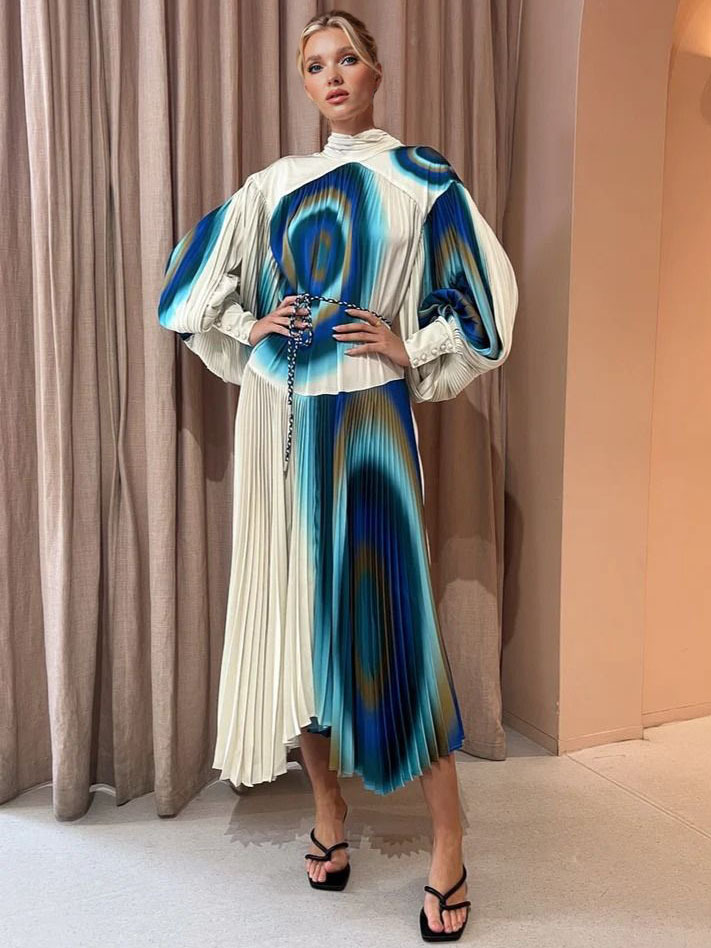 Exquisite Abstract Wave Print Pleated Maxi Dress