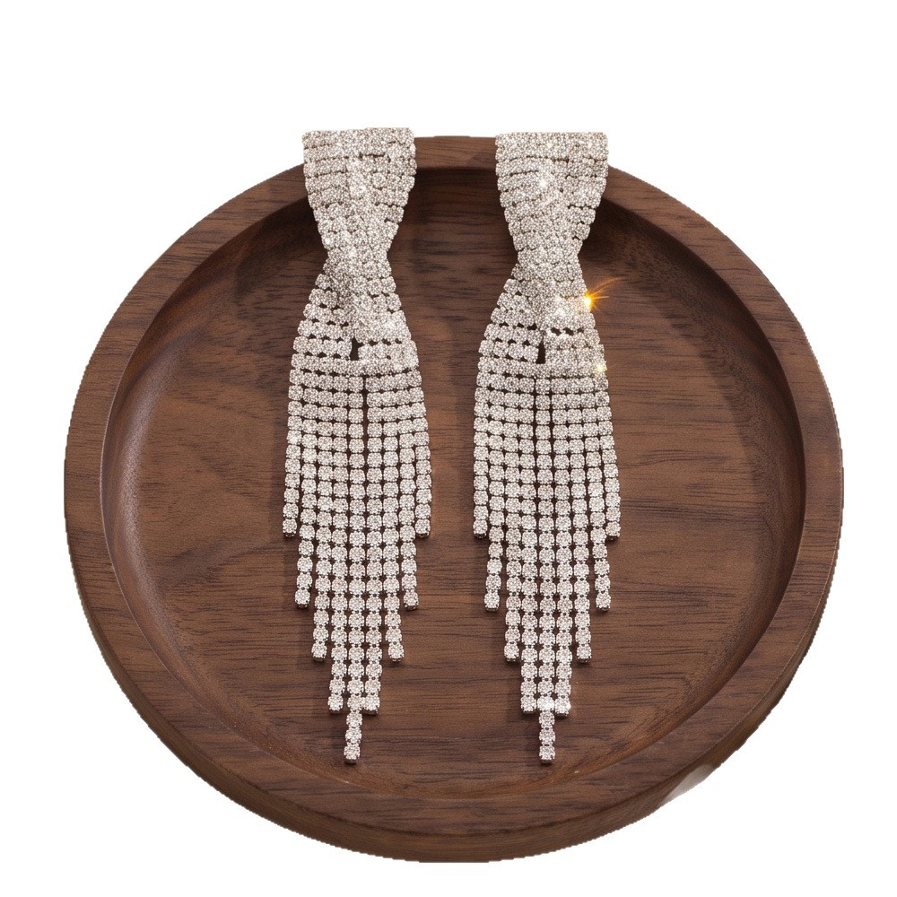 European And American Exaggerated Distinctive Tassel Rhinestone Earrings Elegant All-match Exquisite Niche Earrings Light Luxury High-end Earrings For Women
