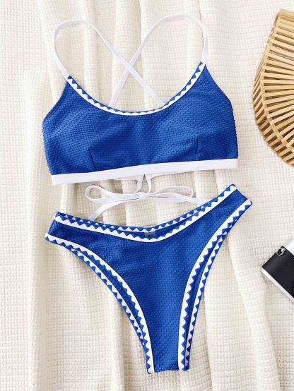 Small Lace Two-piece Bikini Swimsuit Set