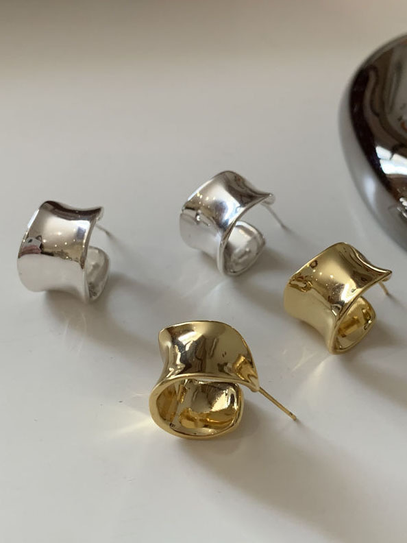 Sexy Curved Geometric Earrings