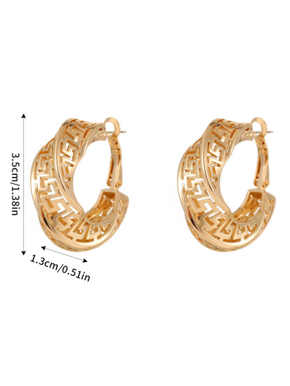 Personalized Palace Style Hollow Pattern Light Luxury Earrings