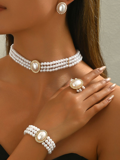 Versatile Retro Multi-layer Diamond And Pearl Clavicle Necklace Set