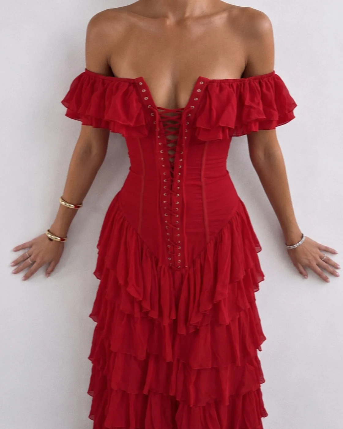 Off-Shoulder Corset Lace-Up Tiered Ruffle Slit Maxi Dress [erp-image:6acbb8c1f1a456ae85a51a2b]