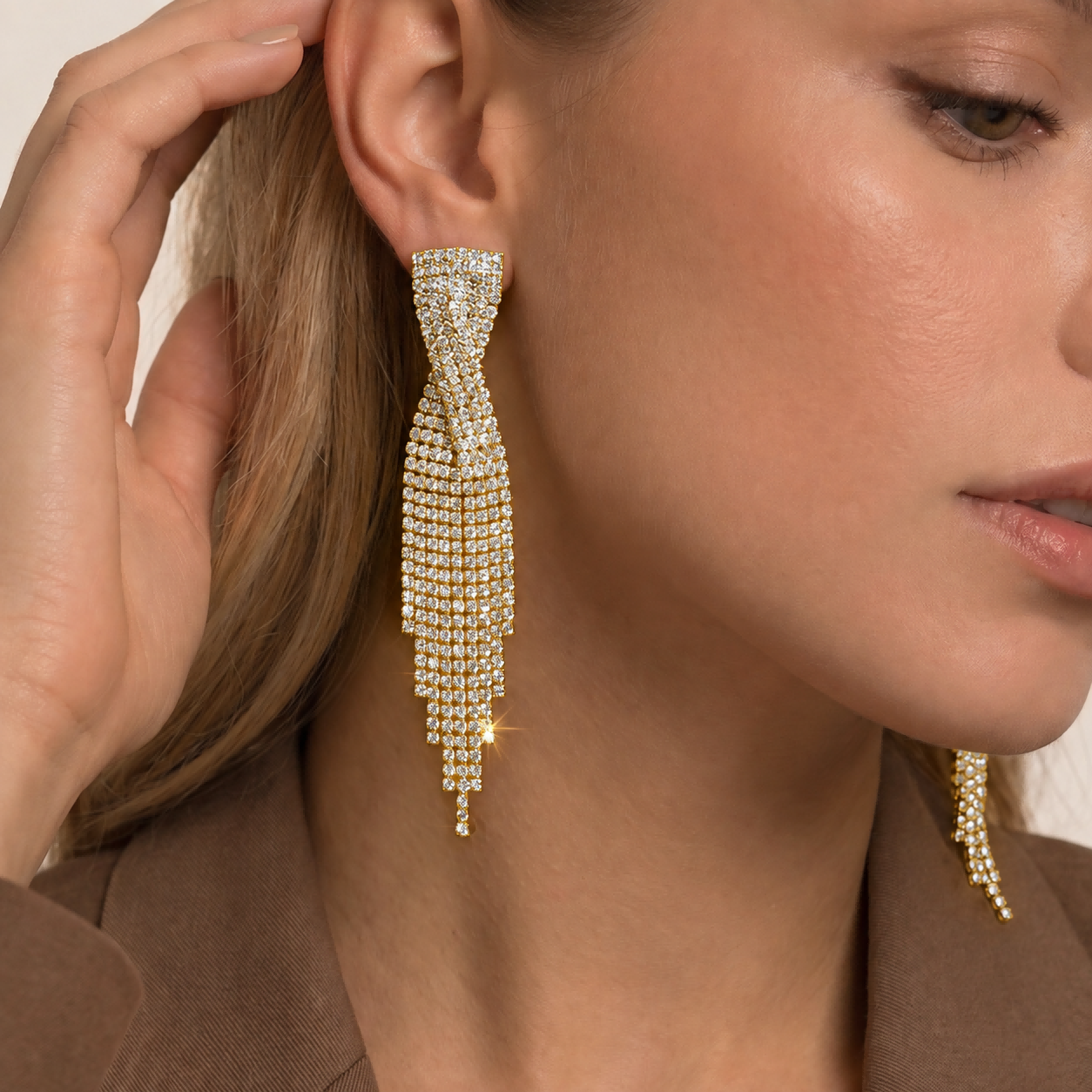 European And American Exaggerated Distinctive Tassel Rhinestone Earrings Elegant All-match Exquisite Niche Earrings Light Luxury High-end Earrings For Women