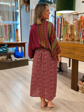Magenta Geometric Print Kimono Blouse – V-Neck Wide Sleeve Top