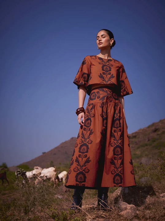 Folk Floral Print Fit-and-Flare Midi Dress