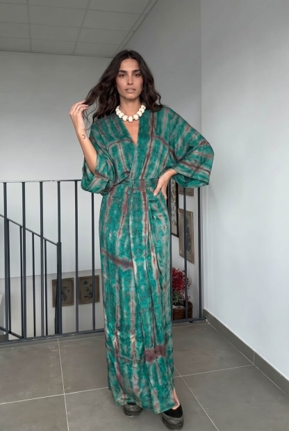 V-Neck Printed Slit Streamer Design Maxi Dress