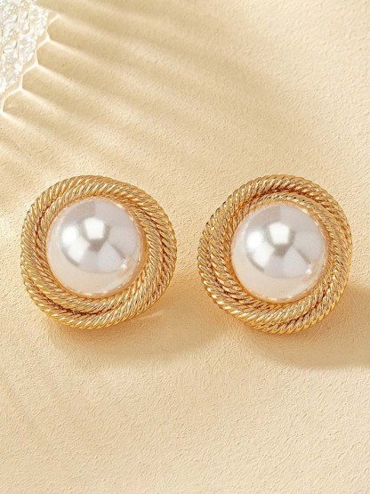 Pearl Wrap Thread Earrings