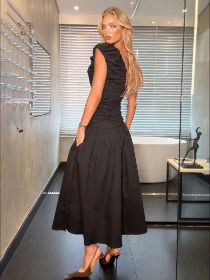 Elegant Pleated V-neck Midi Dress