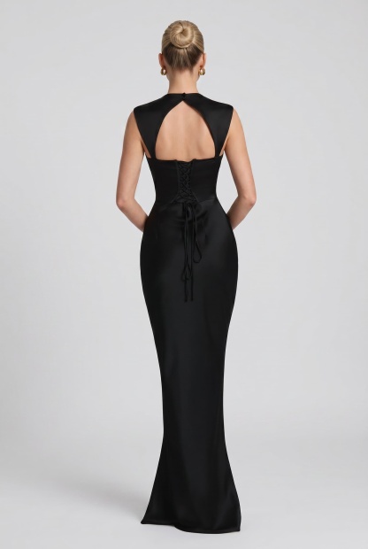 Backless Design Pleated Maxi Dress