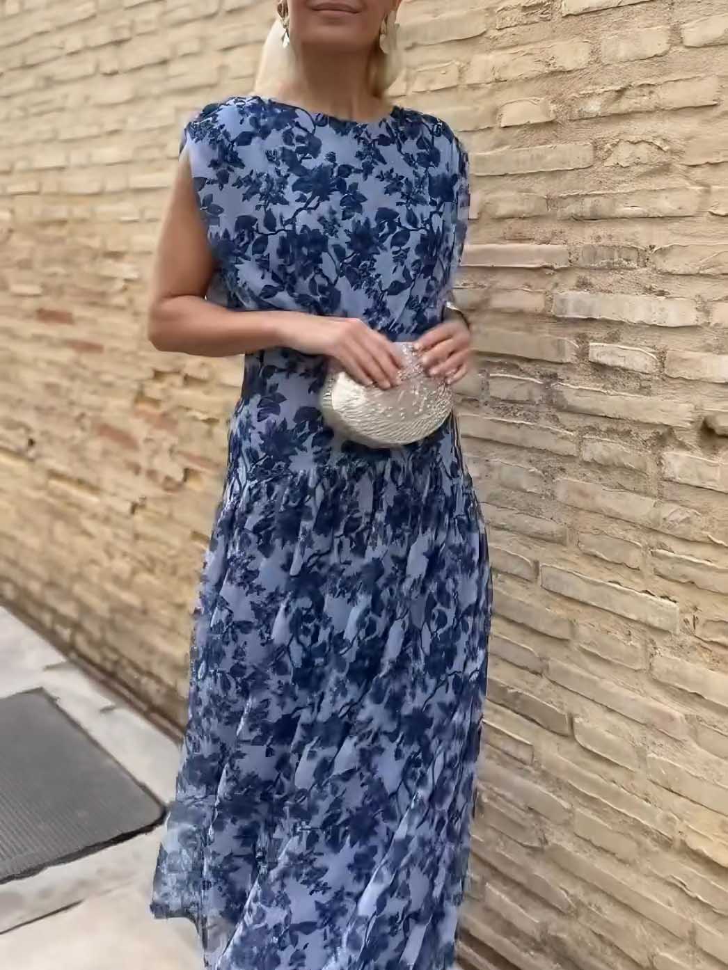 Elegant Floral Mesh Print Pleated Maxi Dress