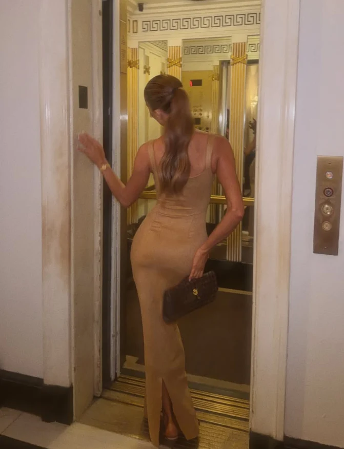 Square Neck Sleeveless Maxi Dress in Camel Sleek Column Evening Gown [erp-image:f5eef1051b3eb0657a369c9e]
