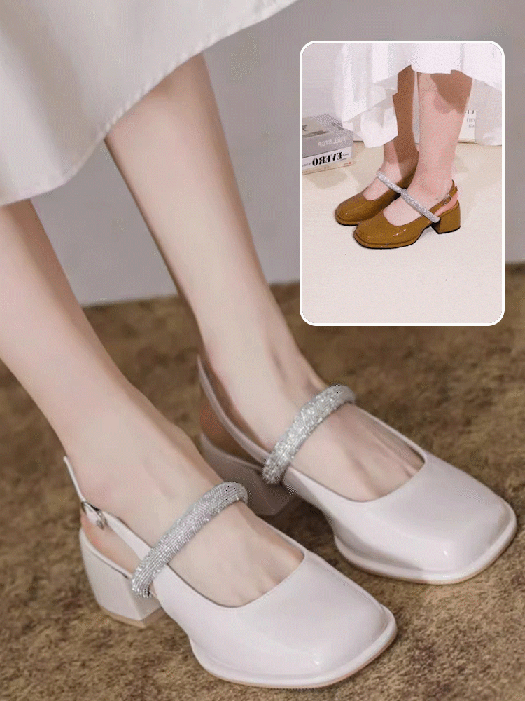 Einteilige High Heels mit Captoe-Form