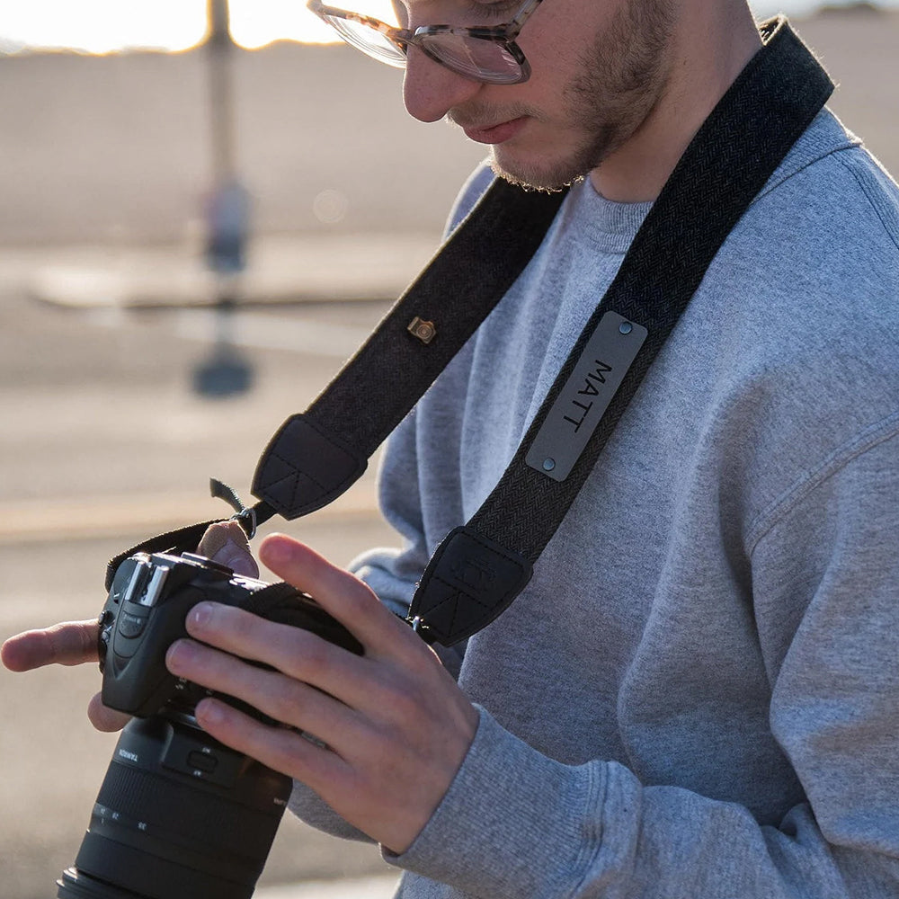 Personalisiertes handgefertigtes Leder Patch Kameraband