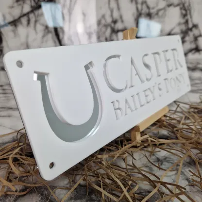 Plaque Nom Personnalisée Découpée au Laser