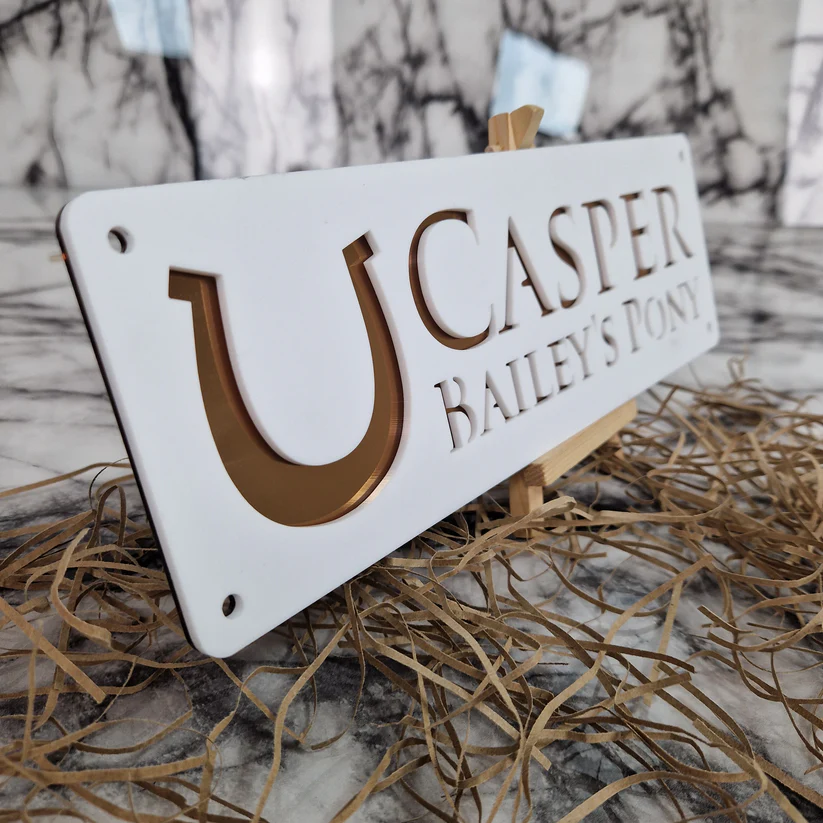 Plaque Nom Personnalisée Découpée au Laser