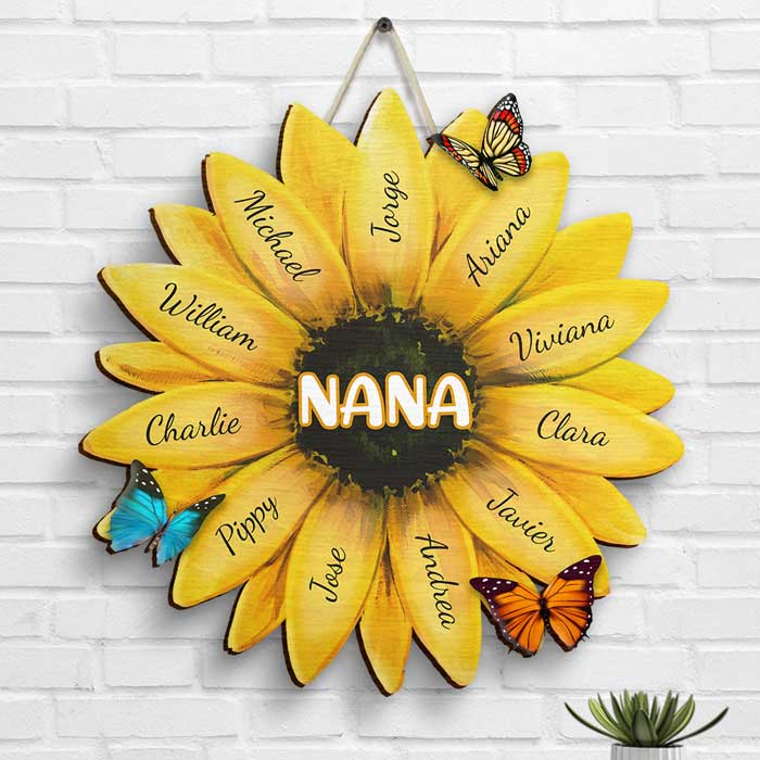 Personalisiertes Familienschild aus Holz mit Sonnenblumenmotiv – personalisiertes Geschenk für Oma, Mama
