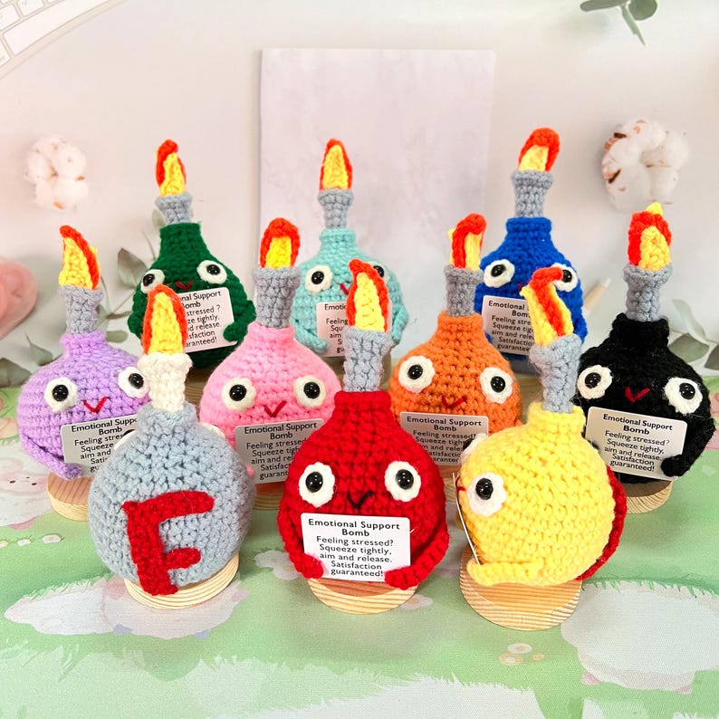 Handmade Crochet Bomb,F-Bomb,Relieve Stress,Colorful Bomb Stuffed Toy,Gift For Coworkers,Office Desk Decor,Funny Gift For Friend Mix 5PCS