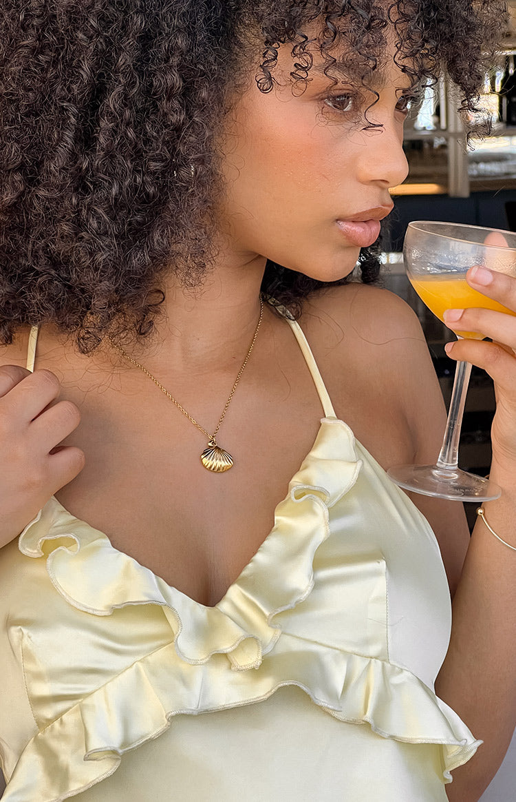 Ariel Gold Shell Necklace-Vavasi.All Rights Reserved.
