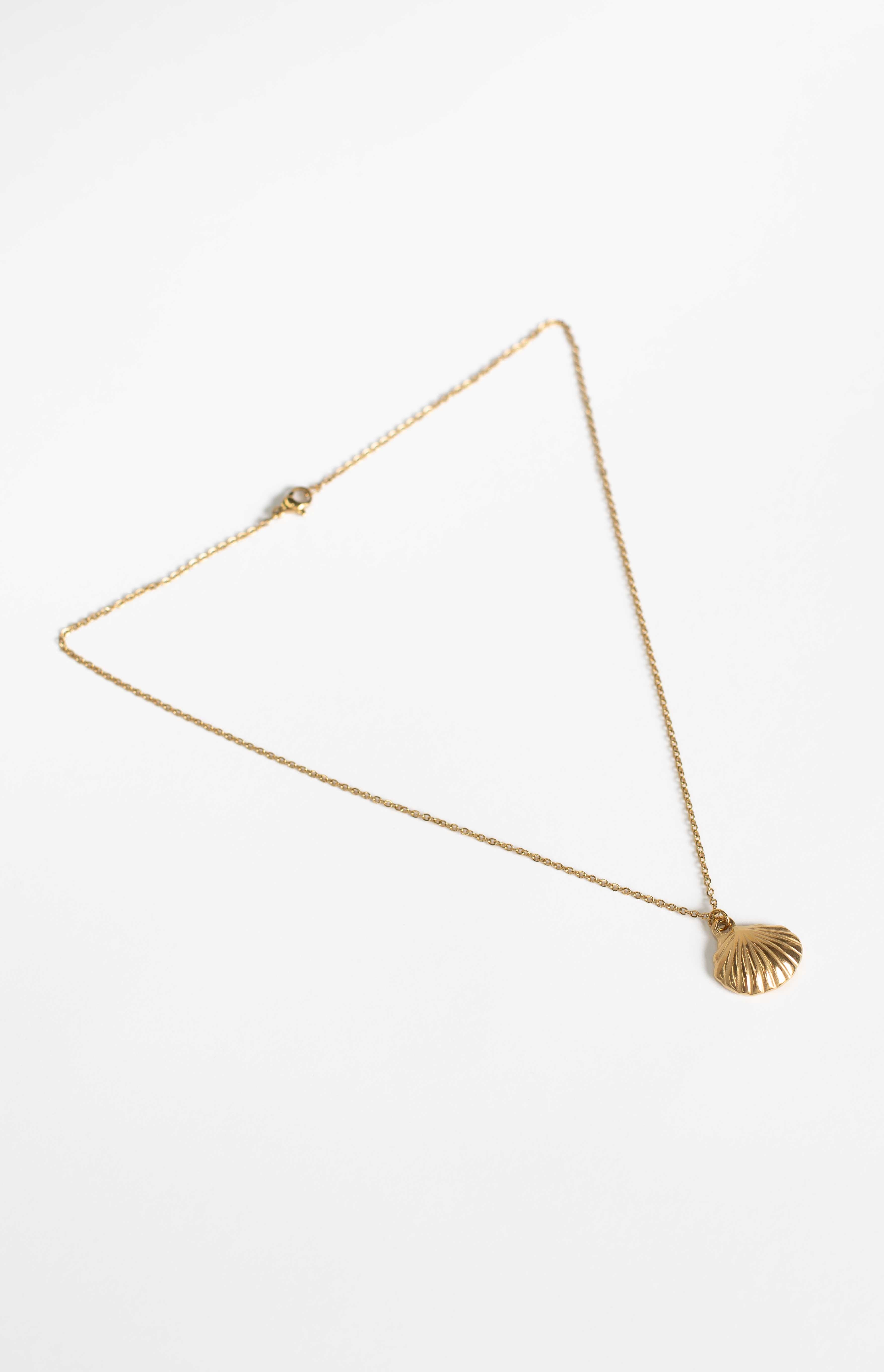 Ariel Gold Shell Necklace-Vavasi.All Rights Reserved.