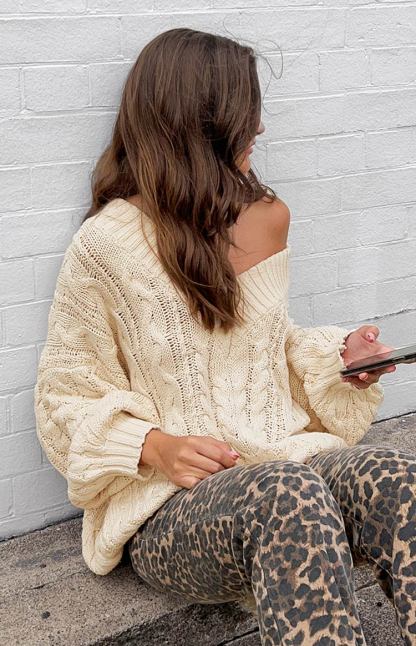 Abba Cream Knit Sweater-Vavasi.All Rights Reserved.