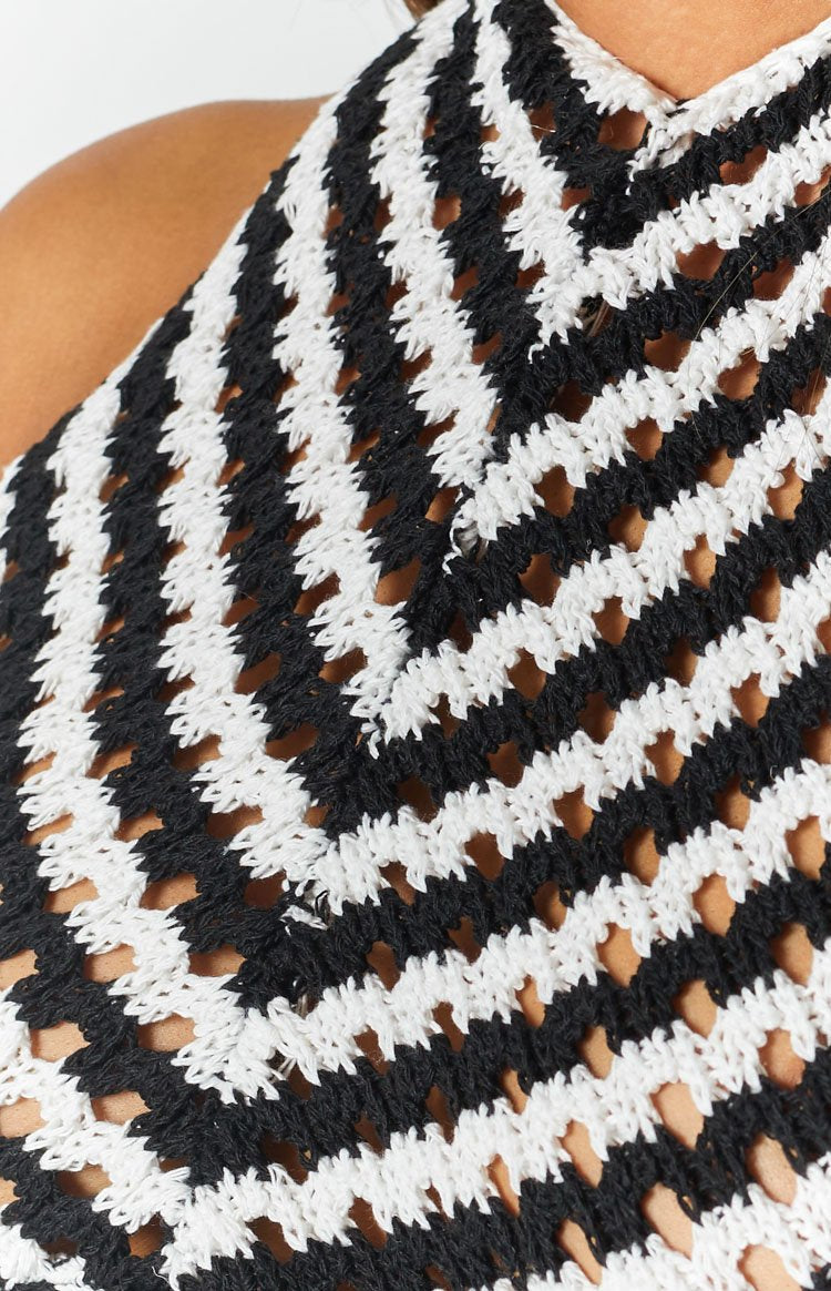 Adalia Checker Board Halter Top-Vavasi.All Rights Reserved.
