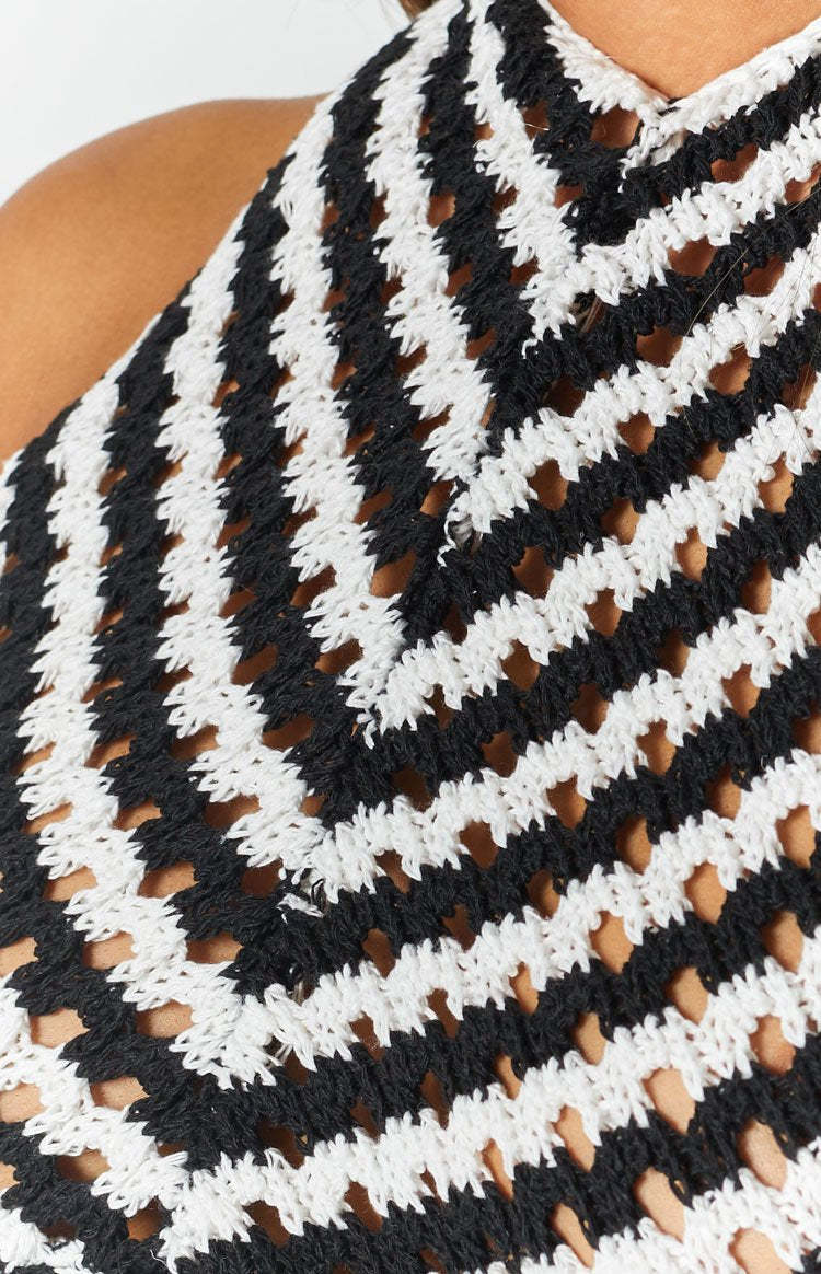 Adalia Checker Board Halter Top-Vavasi.All Rights Reserved.