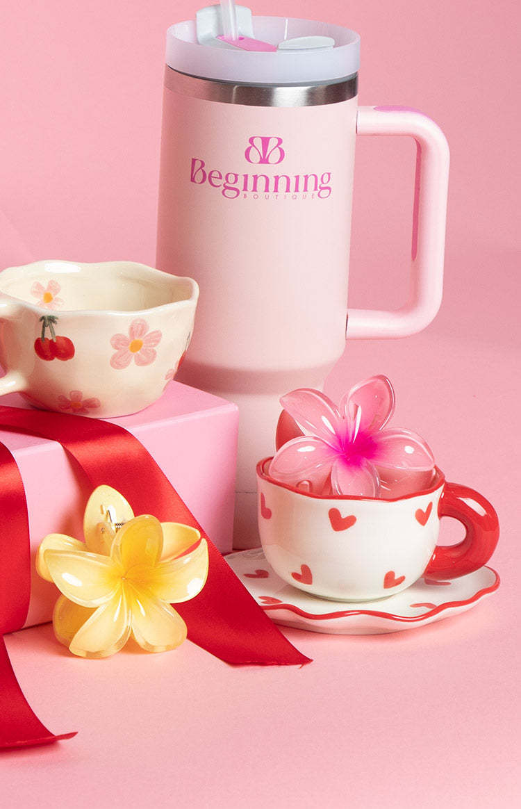 Adore Red Heart Mug Set-Vavasi.All Rights Reserved.