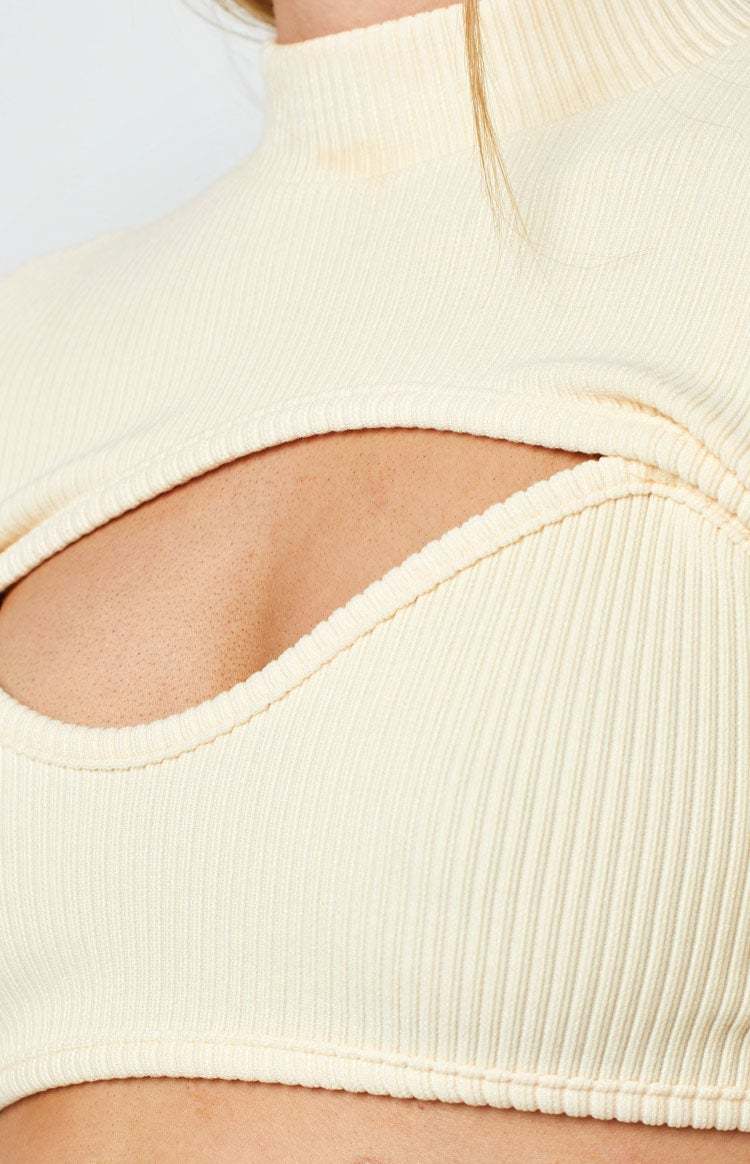 Adventure Rib Top Cream-Vavasi.All Rights Reserved.
