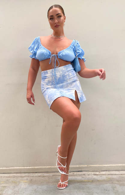 Alannah Crop Top Pastel Blue-Vavasi.All Rights Reserved.