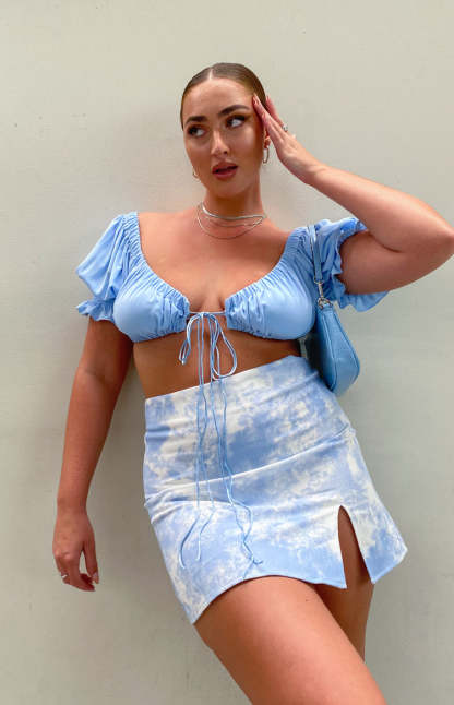 Alannah Crop Top Pastel Blue-Vavasi.All Rights Reserved.