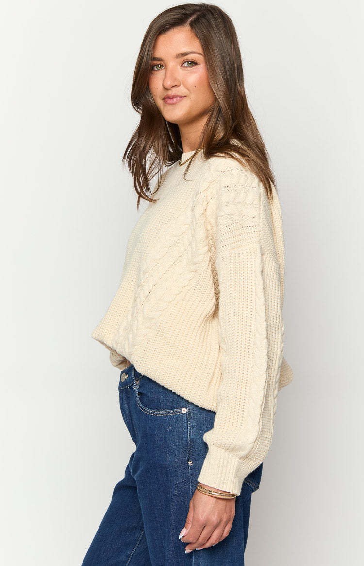 Alex Cream Oversized Sweater-Vavasi.All Rights Reserved.