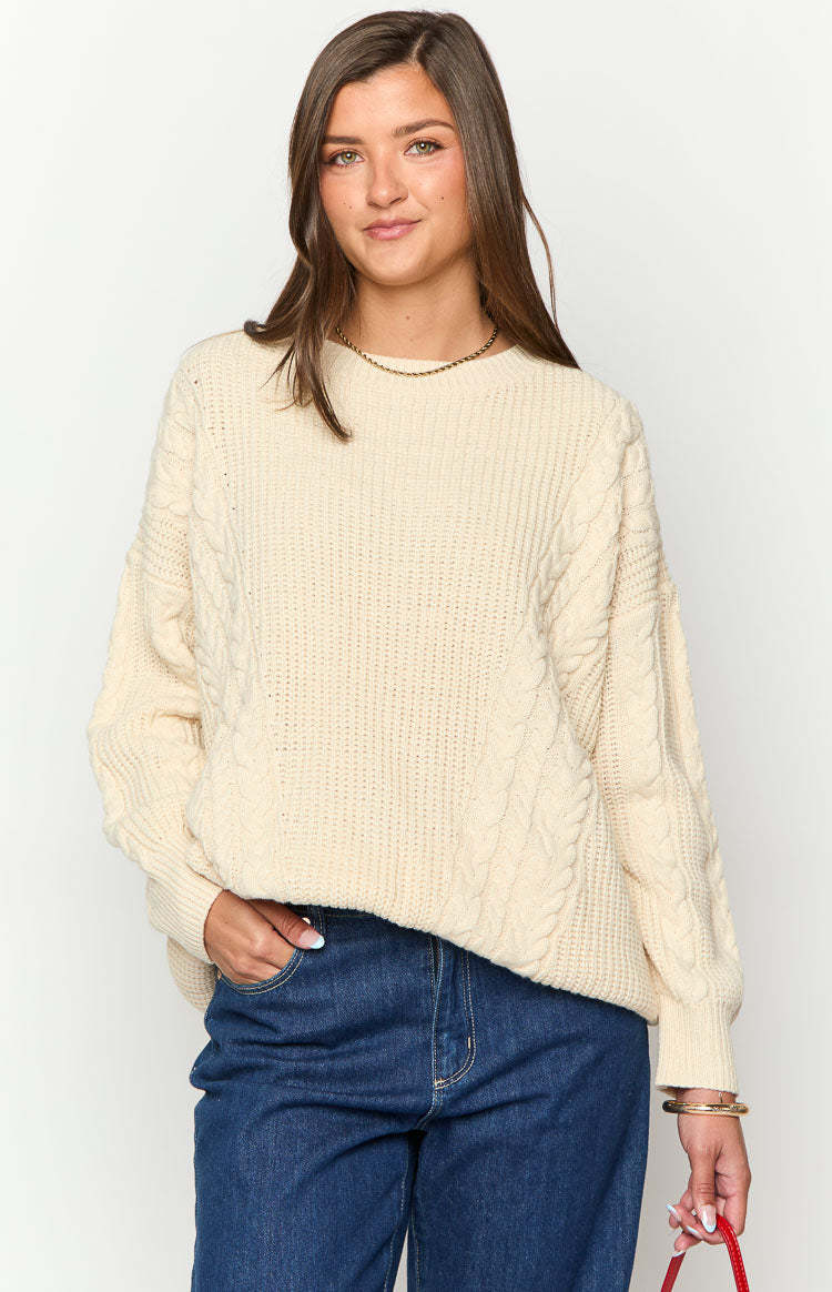 Alex Cream Oversized Sweater-Vavasi.All Rights Reserved.