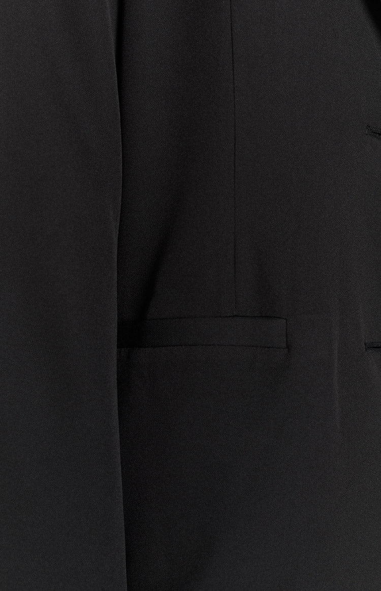 Allure Black Oversized Blazer-Vavasi.All Rights Reserved.