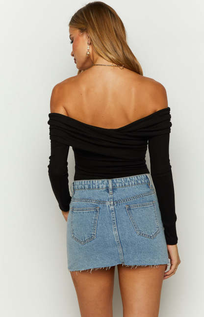 Ari Black Off Shoulder Bodysuit-Vavasi.All Rights Reserved.
