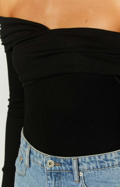 Ari Black Off Shoulder Bodysuit-Vavasi.All Rights Reserved.