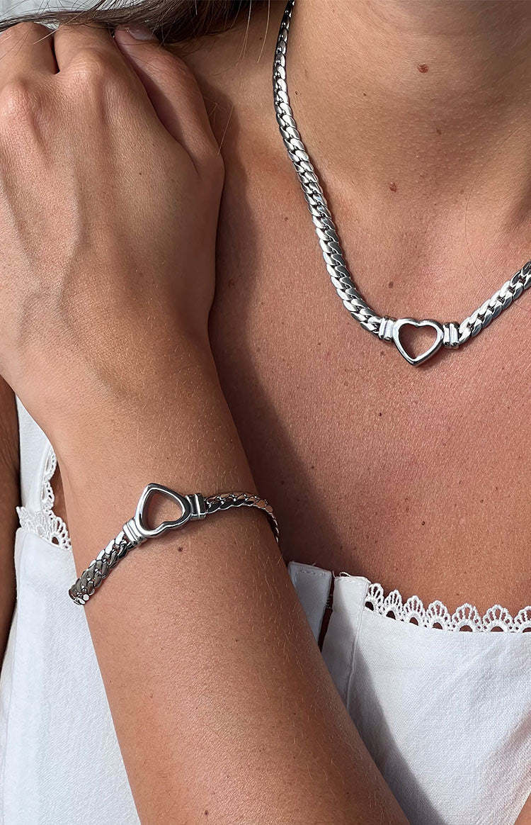 Atlas Silver Plated Stainless Steel Heart Bracelet-Vavasi.All Rights Reserved.