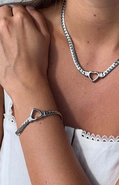 Atlas Silver Plated Stainless Steel Heart Bracelet-Vavasi.All Rights Reserved.