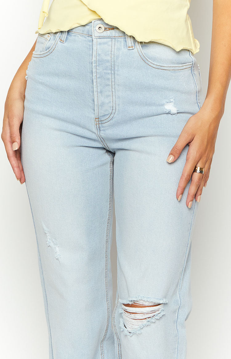 Azura Light Wash Denim Jeans-Vavasi.All Rights Reserved.