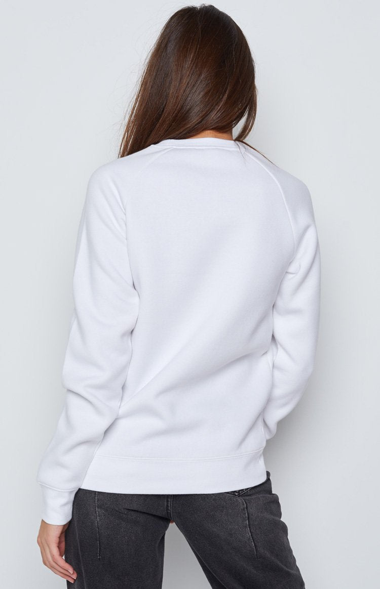 BB Run Club White Sweater-Vavasi.All Rights Reserved.