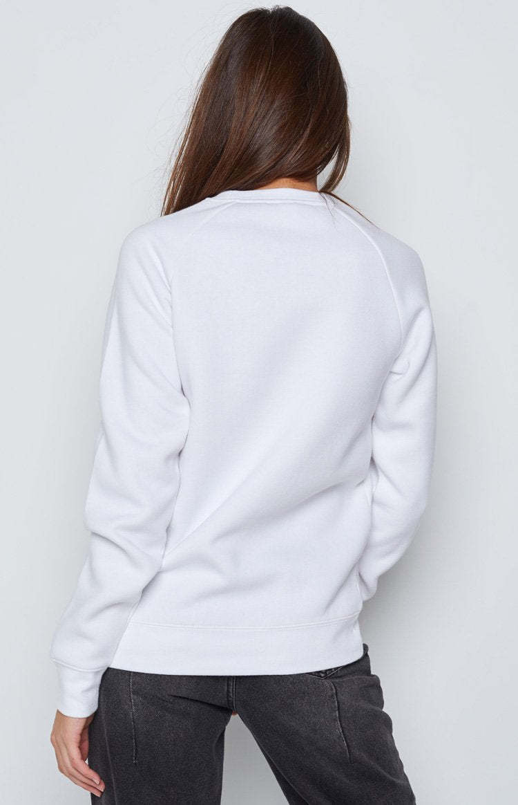 BB Run Club White Sweater-Vavasi.All Rights Reserved.